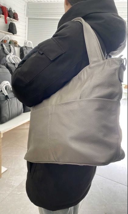 Сумка жіноча шкіряна м'яка чорна, бежева, синя, зелена(є довга ручка)