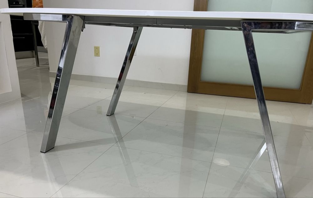 Mesa de sala jantar