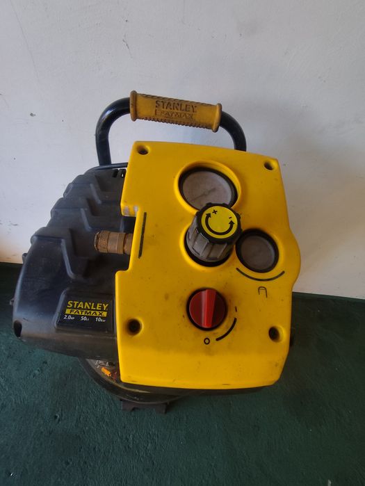 Kompresor pionowy Stanley FatMax 50L