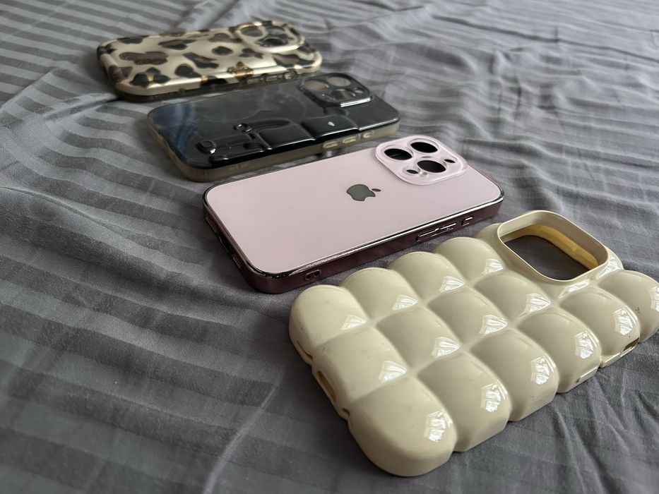 Чохли Puffer дуті на iPhone 15 Про  / Y2K Bearbrick
