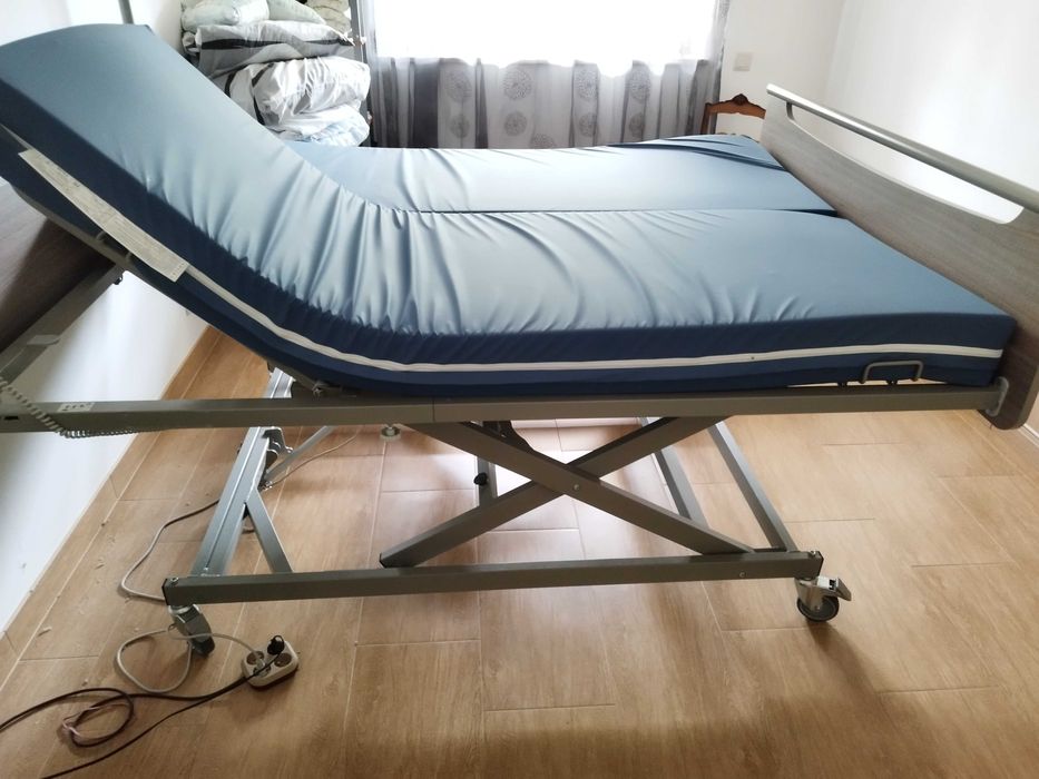 Cama hospitalar de casal elétrica DUO DIVISYS