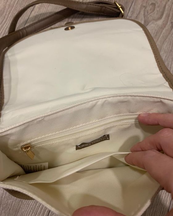 Гарна, нова самочка