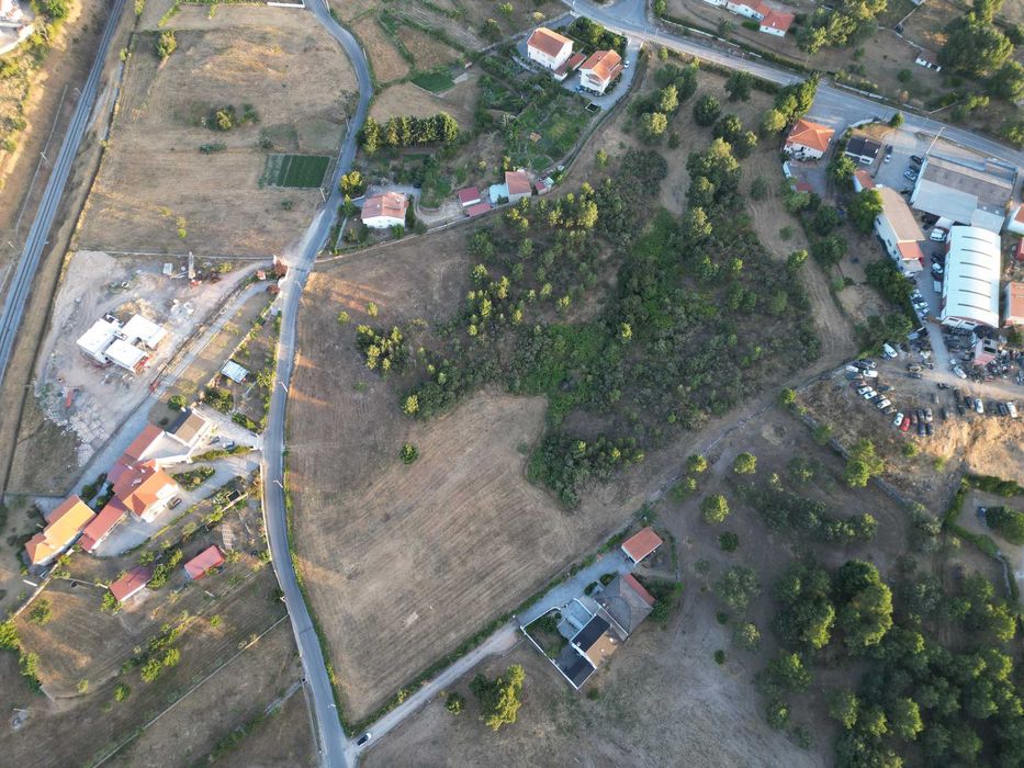Terreno Barracão urbano à venda na Rua da Fábrica, 11.000 m² cada lote
