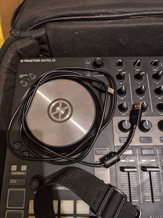 Traktor Kontrol S3 MK3 + Bolsa de Transporte