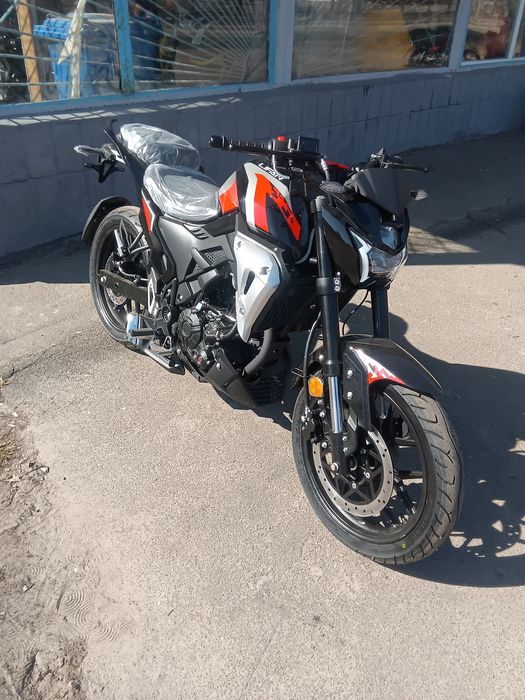 Мотоцикл Lifan SR220