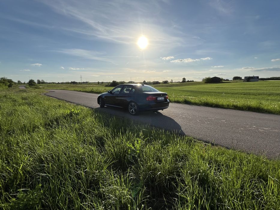 Bmw e90 320i (170 km) Shadow Line