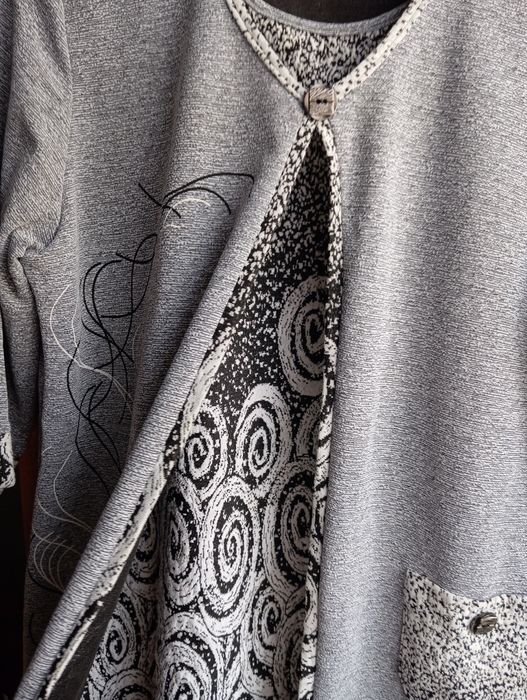 Szara bluzka z krótkim rękawem, Roma