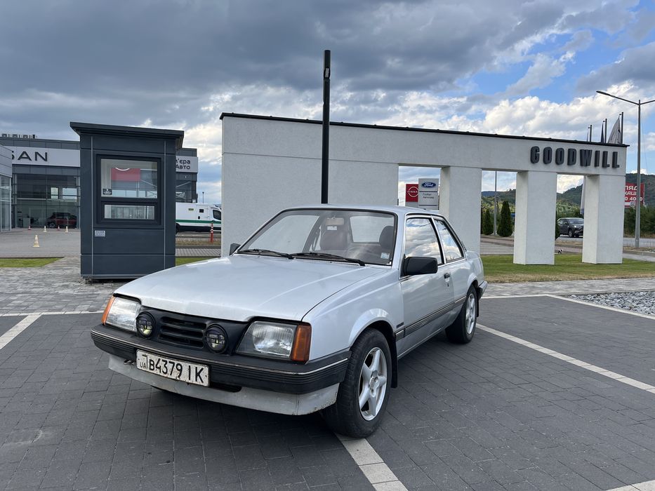 Opel Ascona  1.6