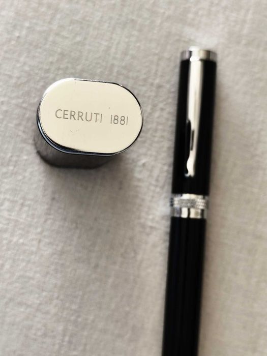 Caneta Cerruti Focus nova