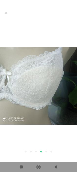 Гіпюровий бюстгалтер Anfen,бретелі відстібаються,колір айворі 85D