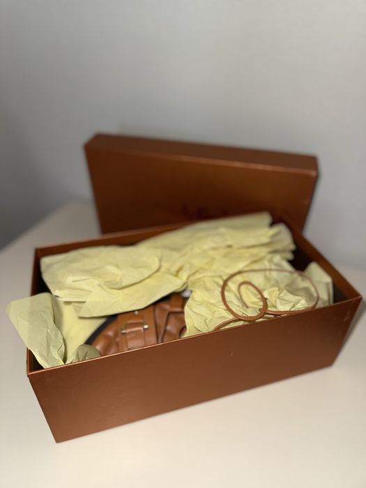 Женские рыжие кожаные сандалии Baldinini 37,5 размер