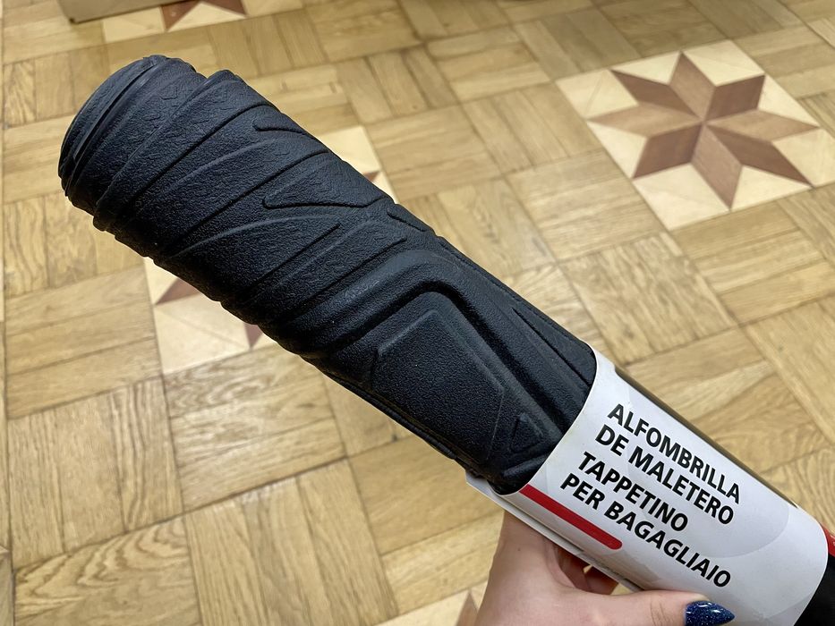 Коврик для багажника универсальный резиновый 120х80см Ultimate Speed