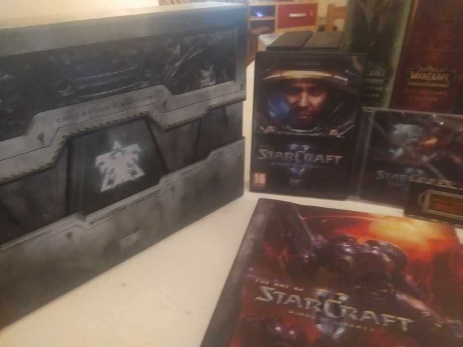 StarCraft II: Wings of Liberty Collector's Edition + Livro de Arte Heart of the Swarm