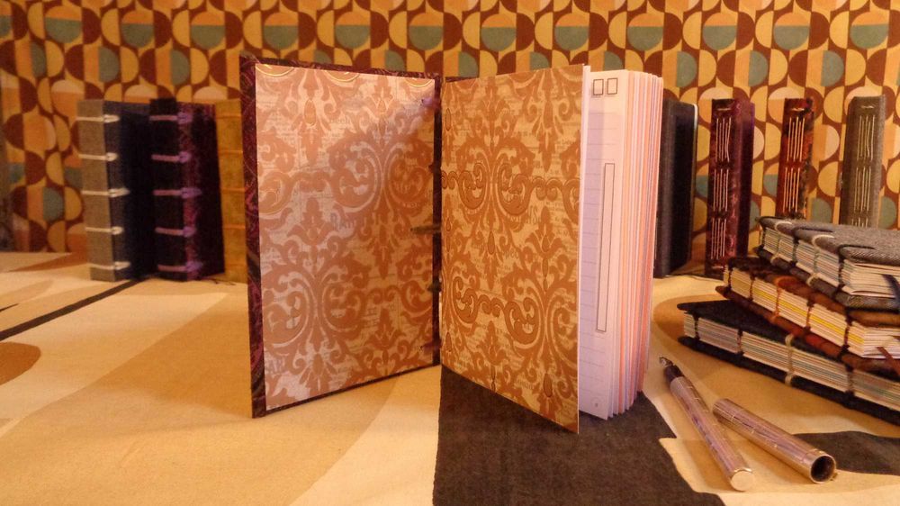 Cadernos "Copta" costurados à mão. A6. Portes Inclusos.