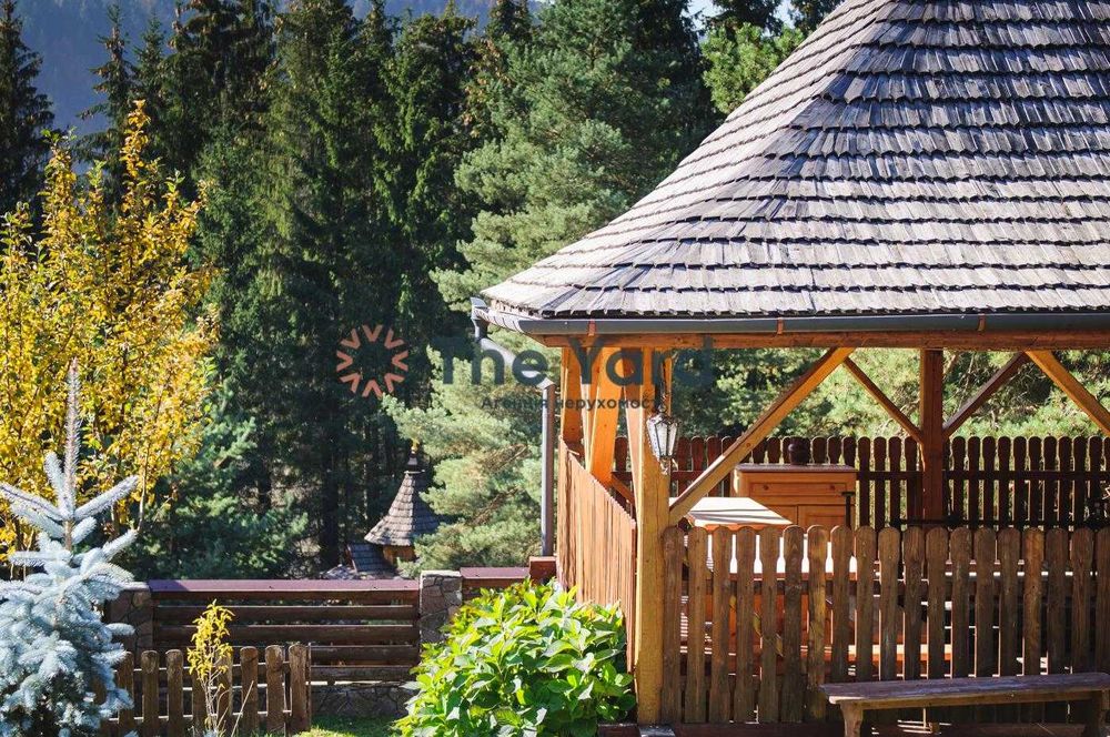 Продаж садиби в с.Верхній Ясенів Верховинський рн Івано-Франківськ обл