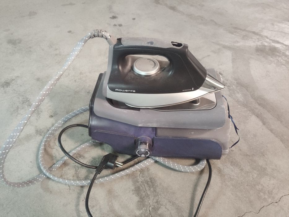 Ferro de engomar com caldeira para peças