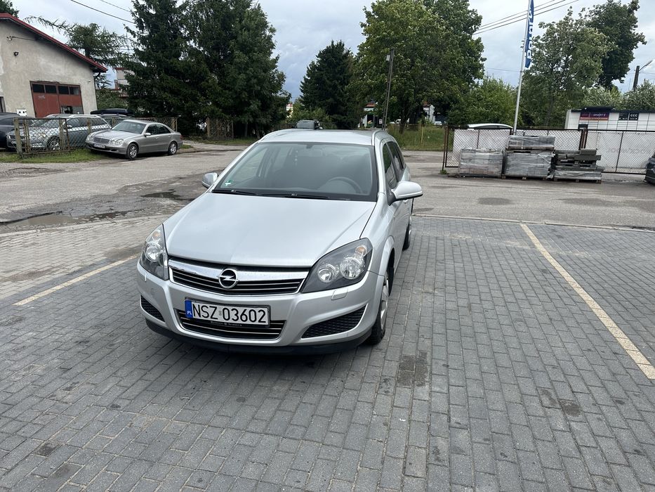 Opel Astra H 1.7CDTI  Hak