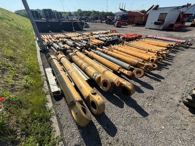 siłownik hydrauliczny przemysłowy L 1000 MM UŻYWANY