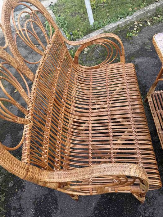 Продам набір меблів з лози