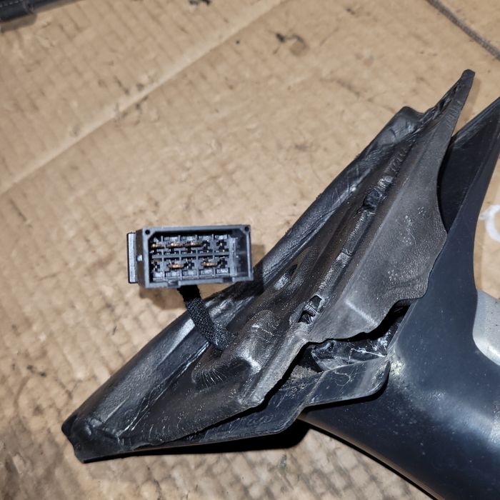 Lusterko prawe elektryczne audi a3 8l lift 2002r LY7W 5 drzwi