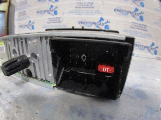 Rádio / auto-rádio RENAULT Megane III (BZ0_)