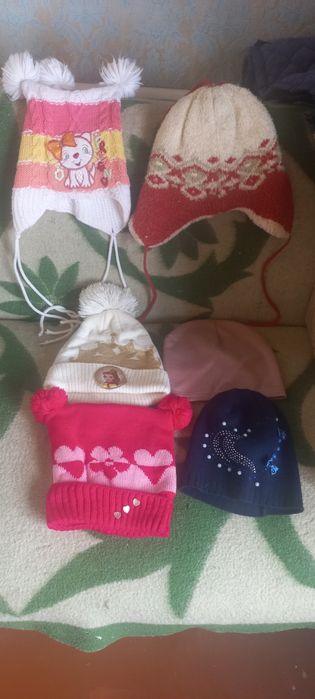 Віддам речі для дівчинки 3-4 роки. Лише те що на фото.