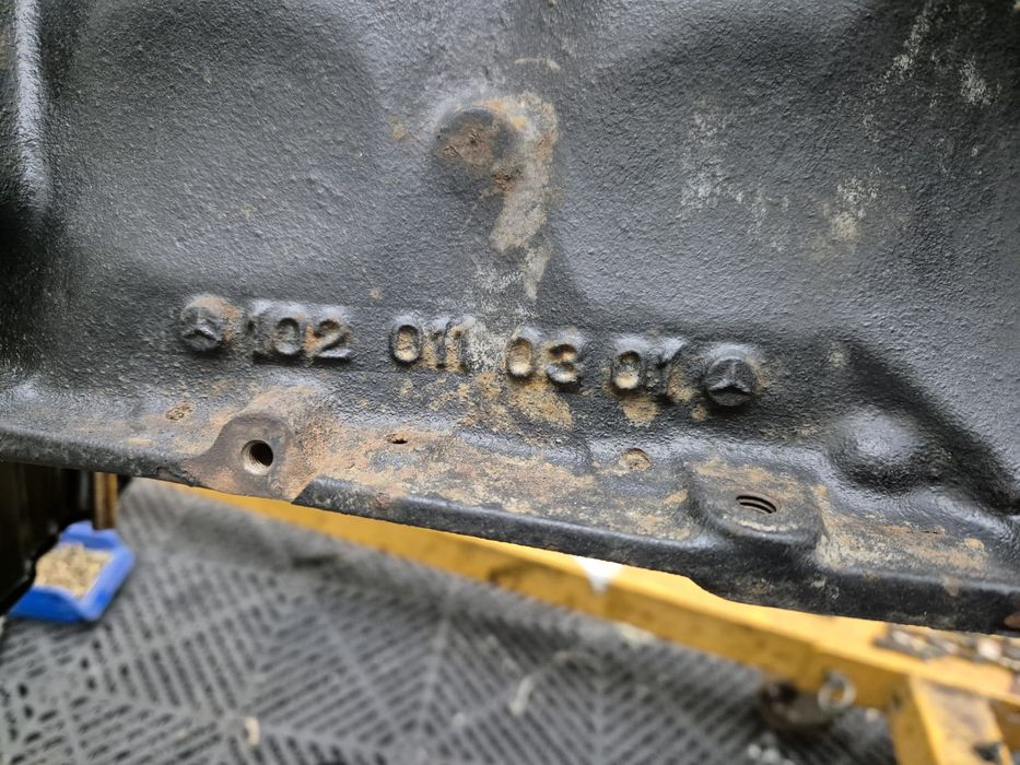 Częśc mercedes w123 230ce silnik m102