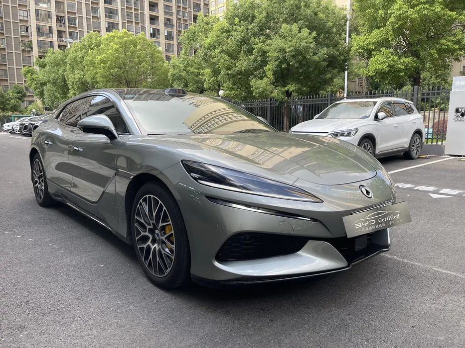 Denza Z9 GT Denza z9 GT 2026r. 1300km Flash Charge 1156KM FV23% VAT leasing raty