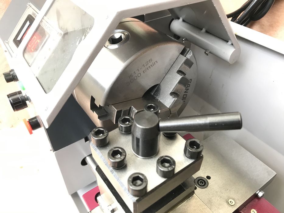 Токарний верстат ARDOTECH WM210V*400, отвір 38 мм, 1,1 КВт (вал 14 мм)