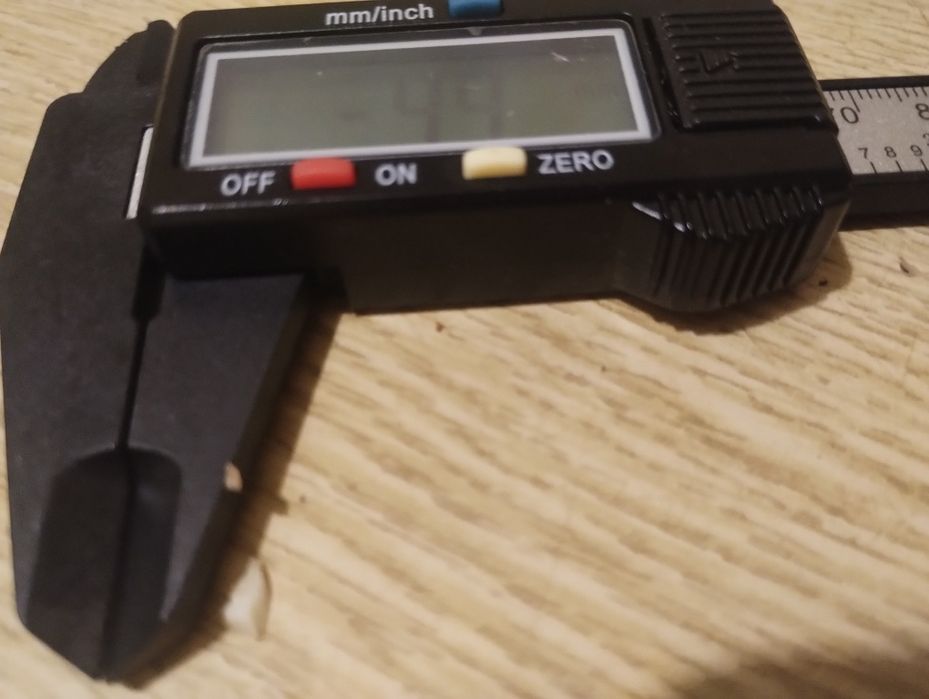 Штангенциркуль.єелектроний
