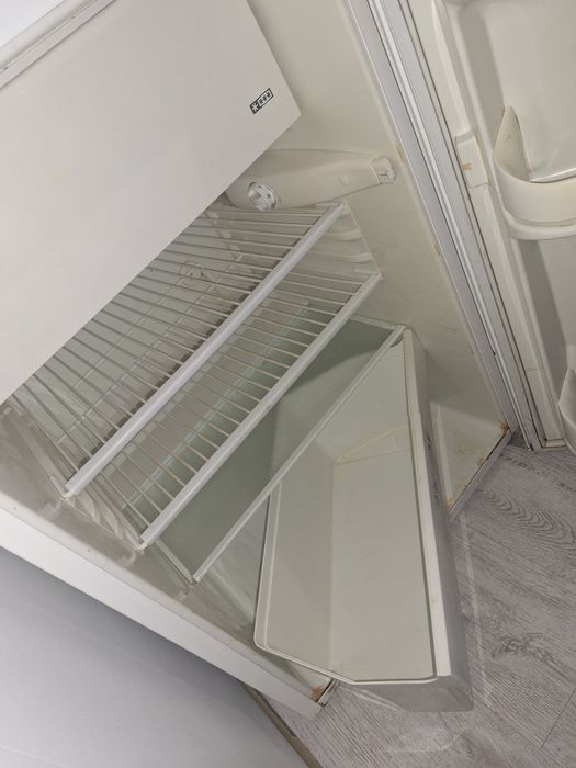 Lodówka zanussi ZT1541 mała WxSxG 85x55x61 sprawna