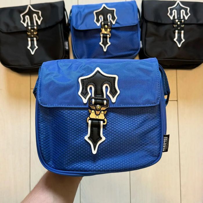 Міська сумка через плече Trapstar: Чорна, Синя. Рефлективний логотип