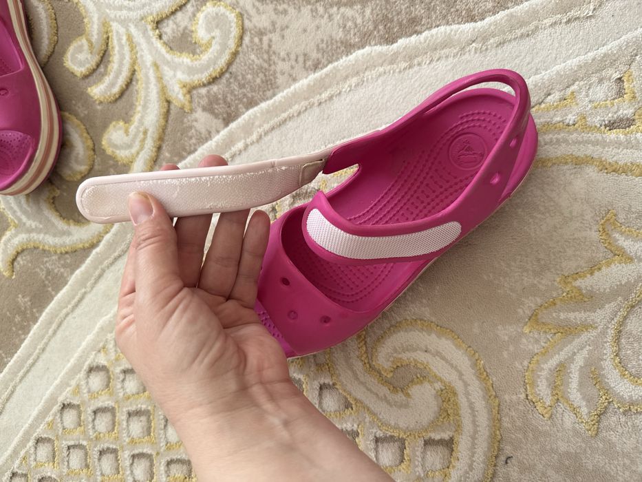 Босоніжки Crocs croc’s j2  33-34