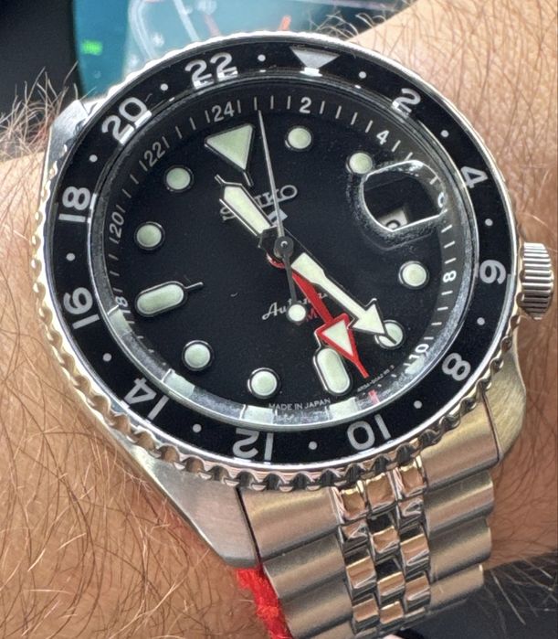 Годинник Seiko SSK001