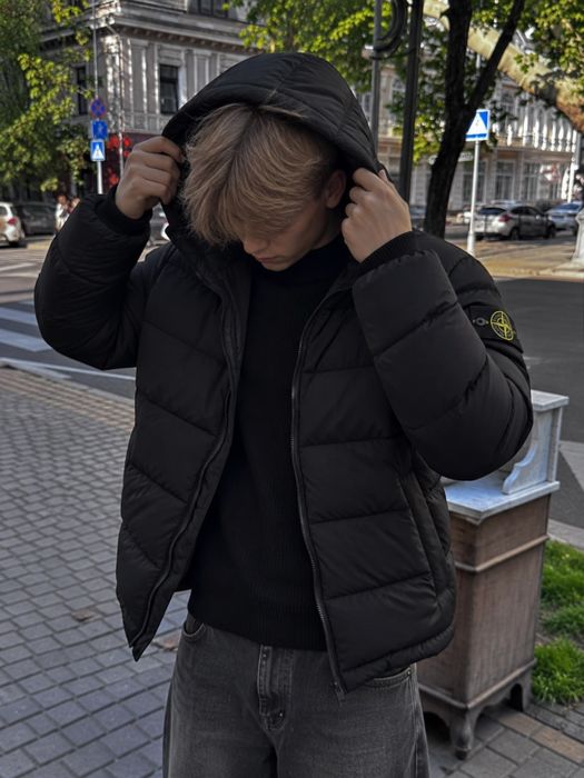 Курточка Stone Island,в наявності багато різних розмірів