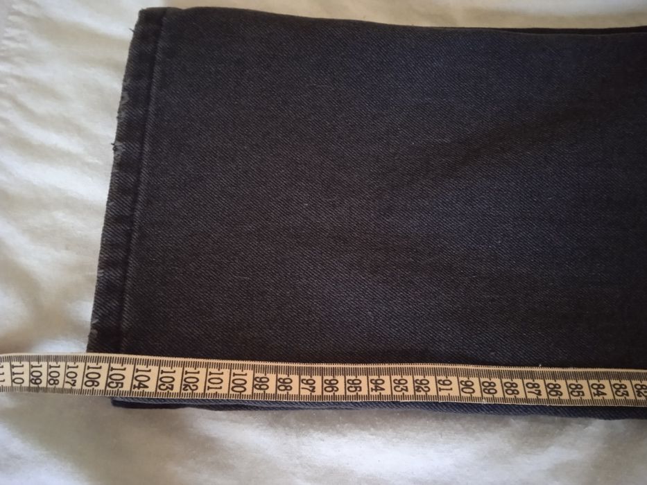 Нові чоловічі джинси