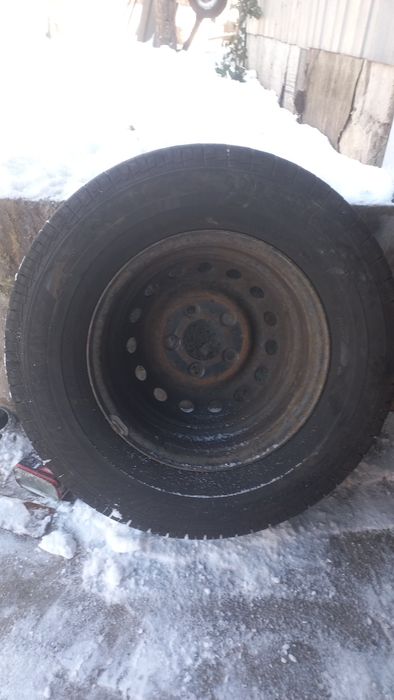 Комплект резине з дисками