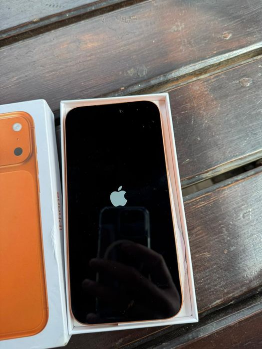 Продам IPhone 17 pro max