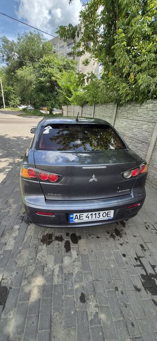 Продам семейное авто