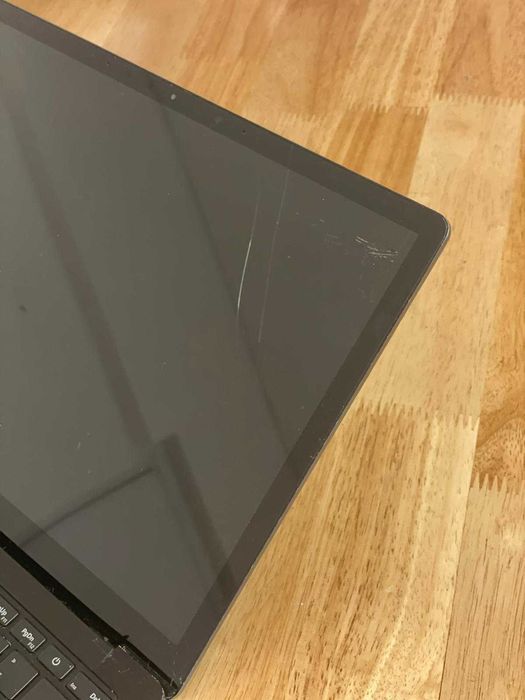 Microsoft Surface Laptop 4 15” i7 16GB 512GB – Funcional, Ecrã Rachado