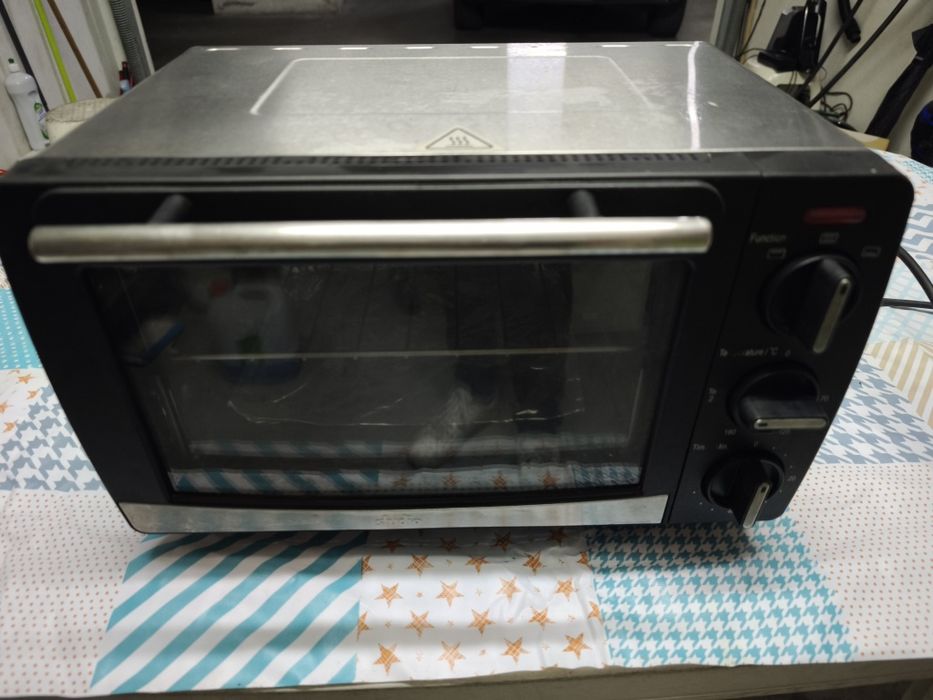 Mini forno elétrico