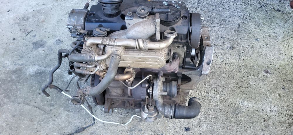 Silnik Słupek BKC BXE Touran A38P Leon 2  przebieg 194 Tys