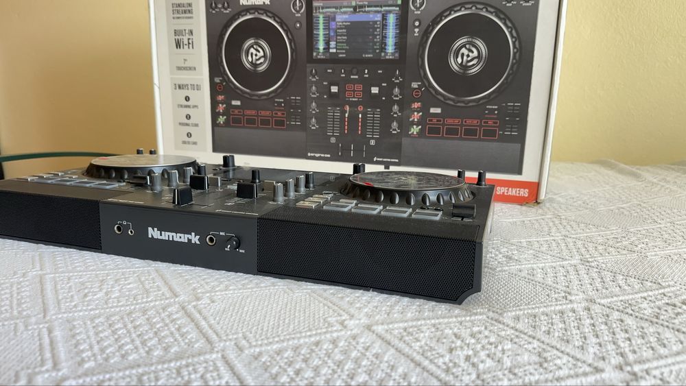 Numark Mixstream Pro