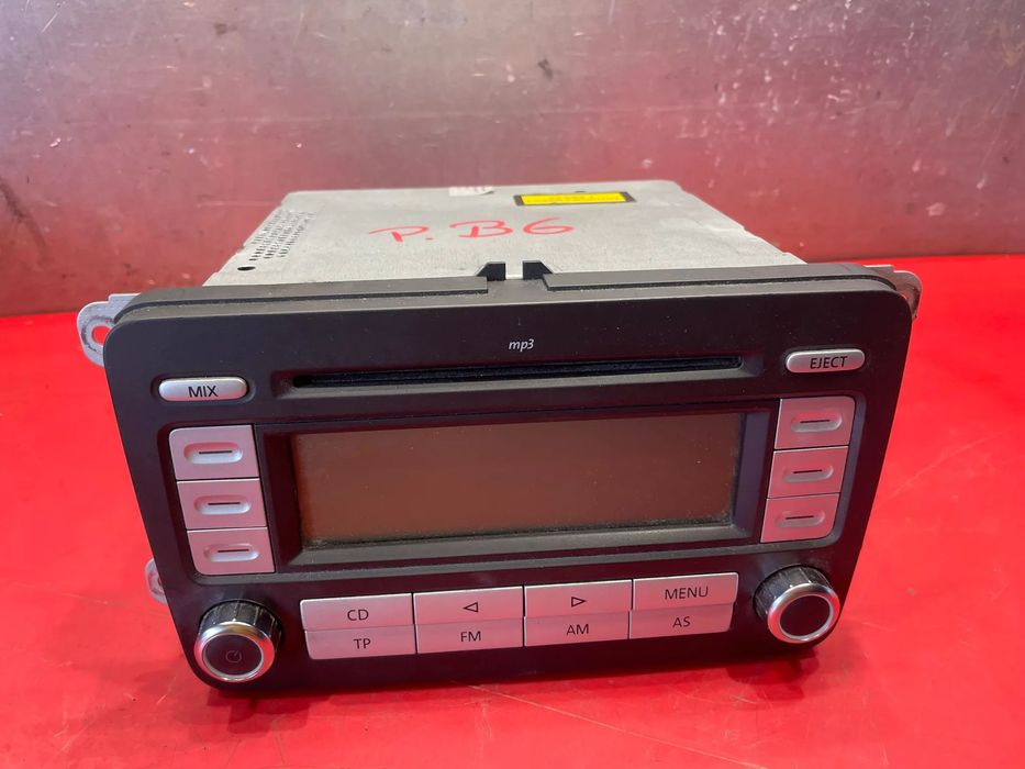 VOLKSWAGEN PASSAT B6 TOURAN GOLF V RADIO RADIOODTWARZACZ  1K0035186AD