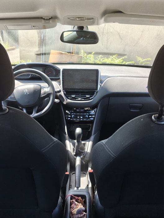 Peugeot 208 limited