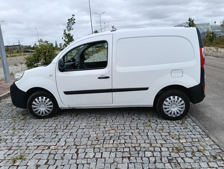 Kangoo em ótimo estado de tudo
