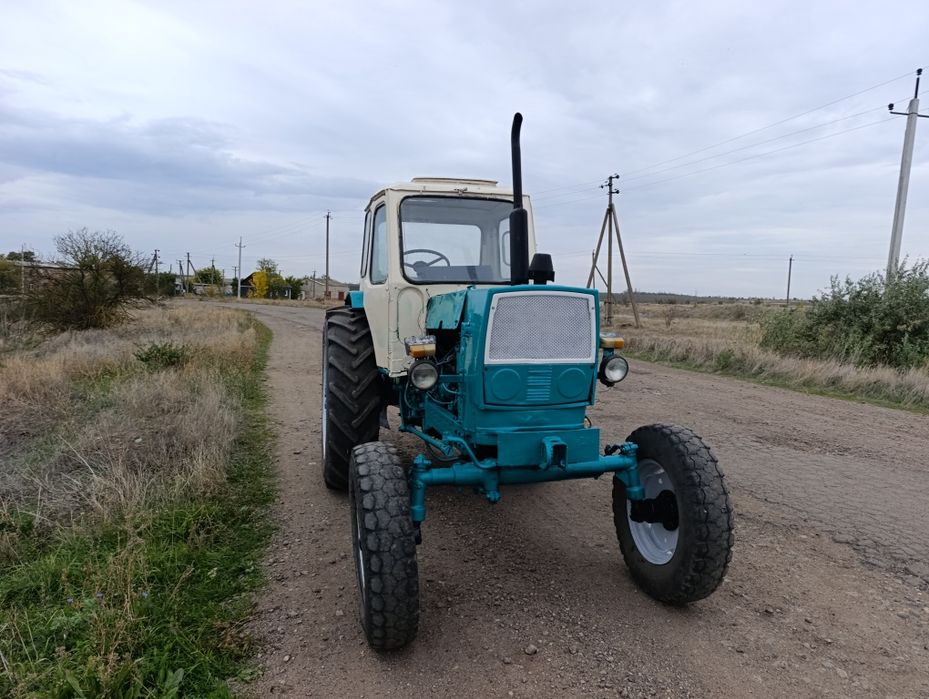 Продам ЮМЗ 6 з плугом