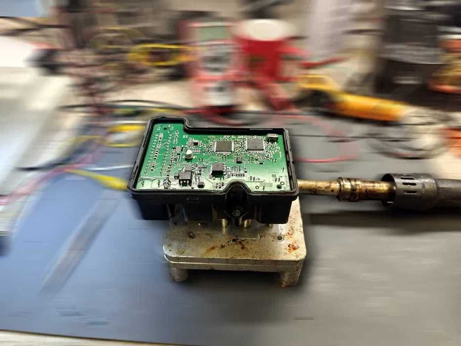 Помпа гальмівна блок ABS ремонт регенерація 1130 Transporter T5