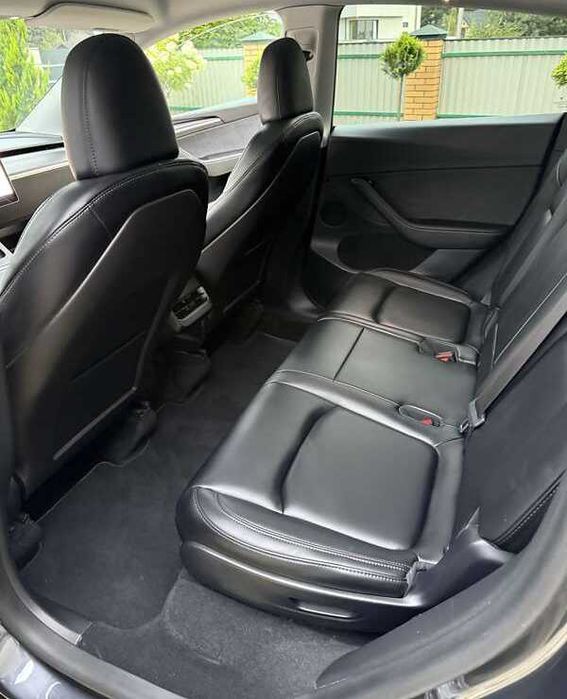 Tesla Model Y 2024 Long Range 82 kWh