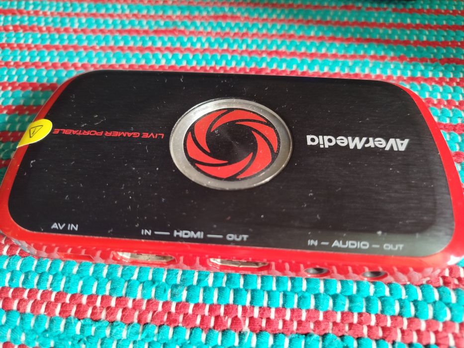 Placa captura video aver media C875